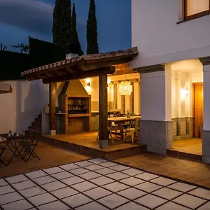 Casa Mirestany- Wonderful House With Amazing Views Сasa de vacaciones Banyoles